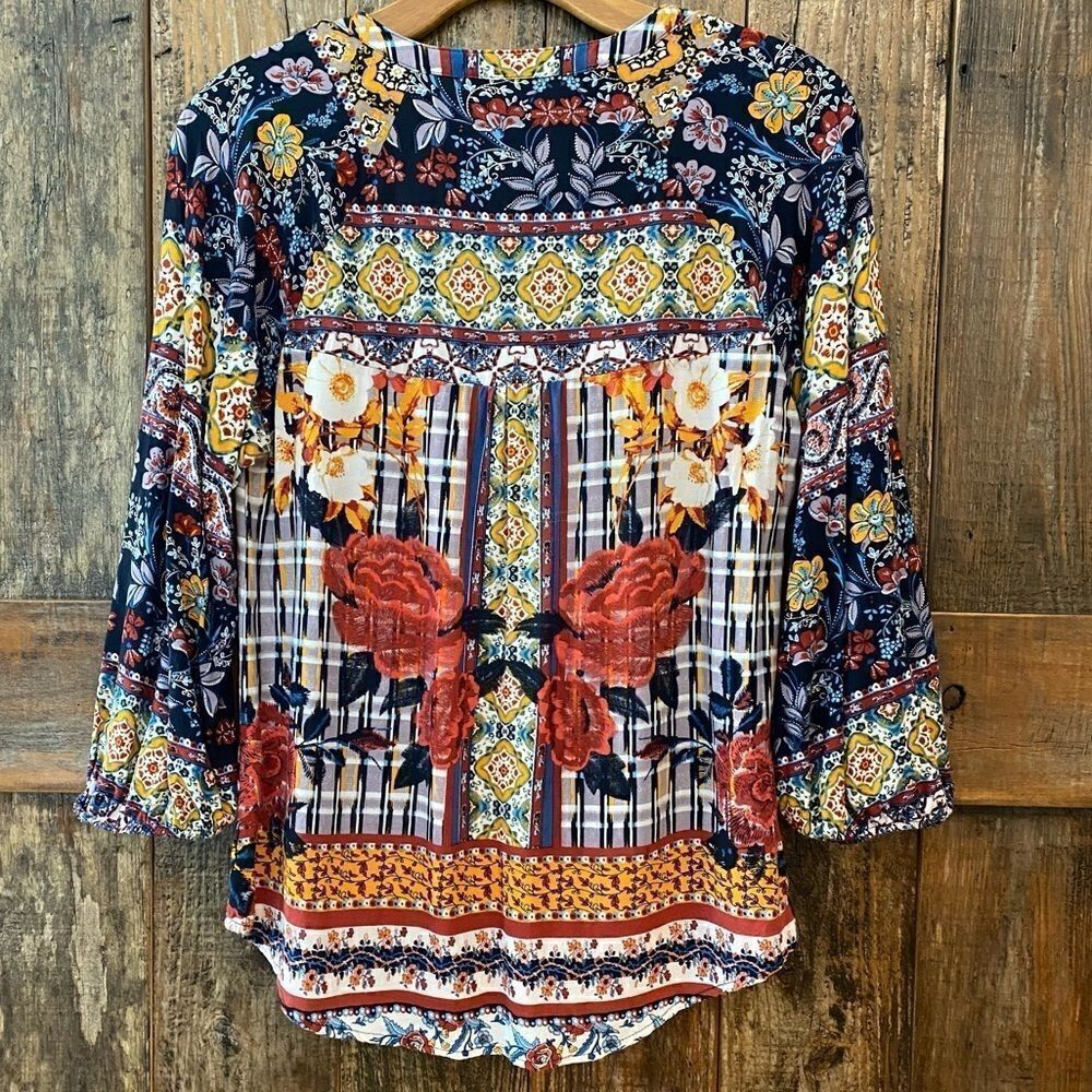 Figueroa & Flower Sz S Navy Blue Mixed Floral Pattern BOHO Relaxed Fit Blouse - Picture 3 of 10